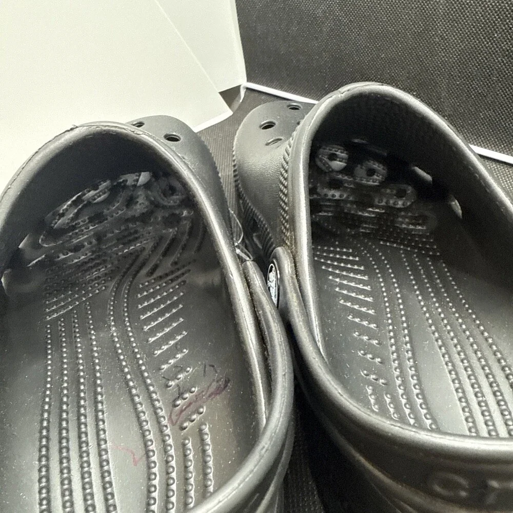 Unisex Youth Boys Girls Crocs Classic Clogs 206991 Black Size 2Y- UZB72 - Picture 12 of 15